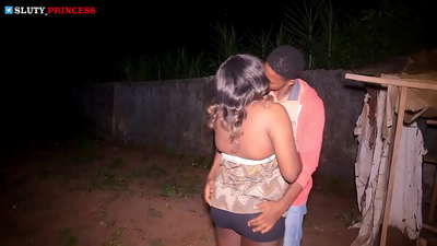 Asmara jalanan dan seks panas dengan seorang gadis gemuk dari klub